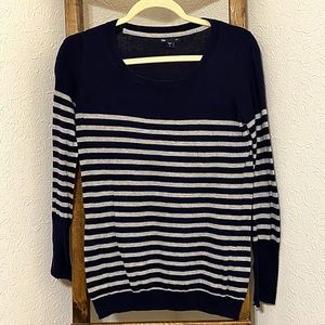 GAP navy and gray sweater!